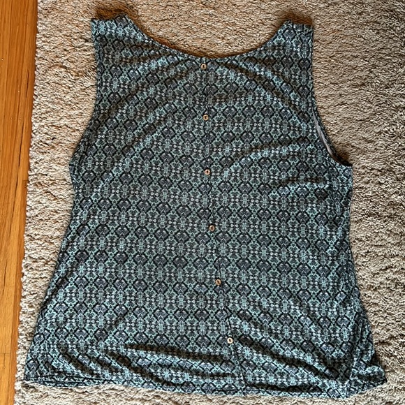 Manguun patterned flowy sleeveless top - Picture 3 of 8
